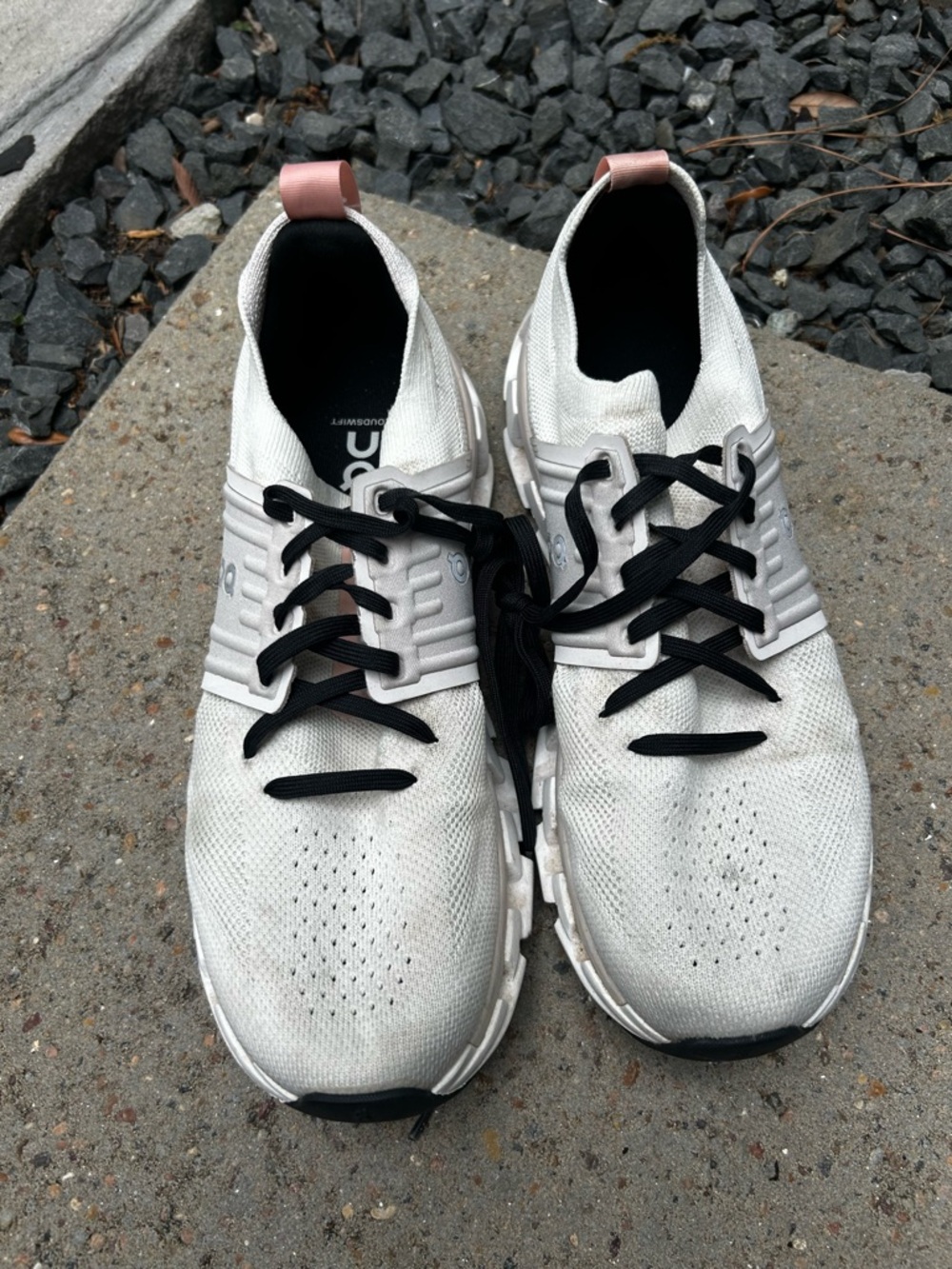 On Cloud Running shoe womens 10 - Picture 3 of 6